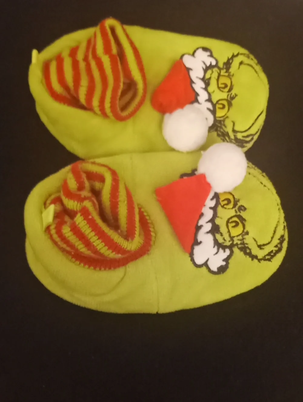 Kids' Grinch Holiday Slippers - Bright Lime Green
